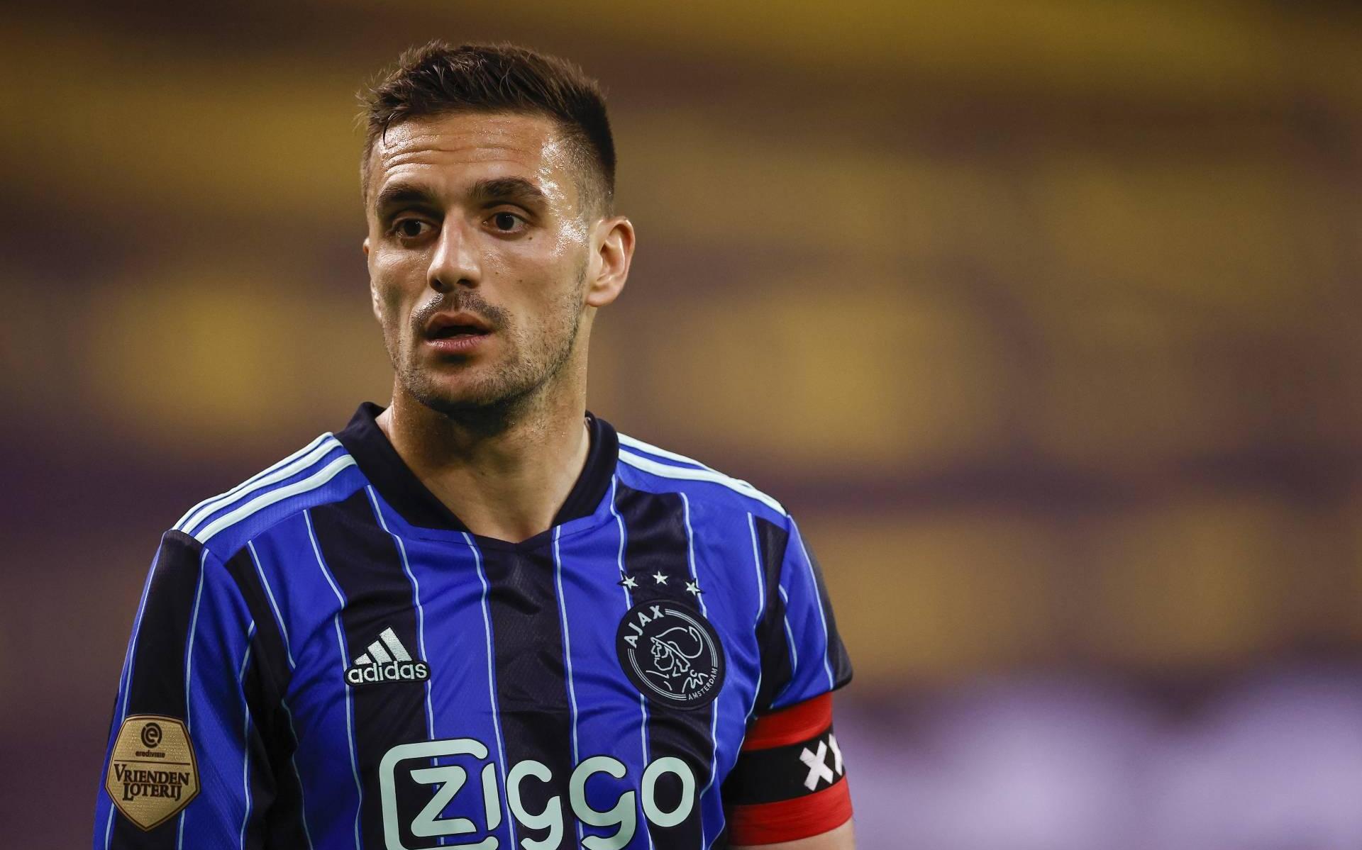Ajax verlengt contract met aanvoerder Tadic - Leeuwarder Courant