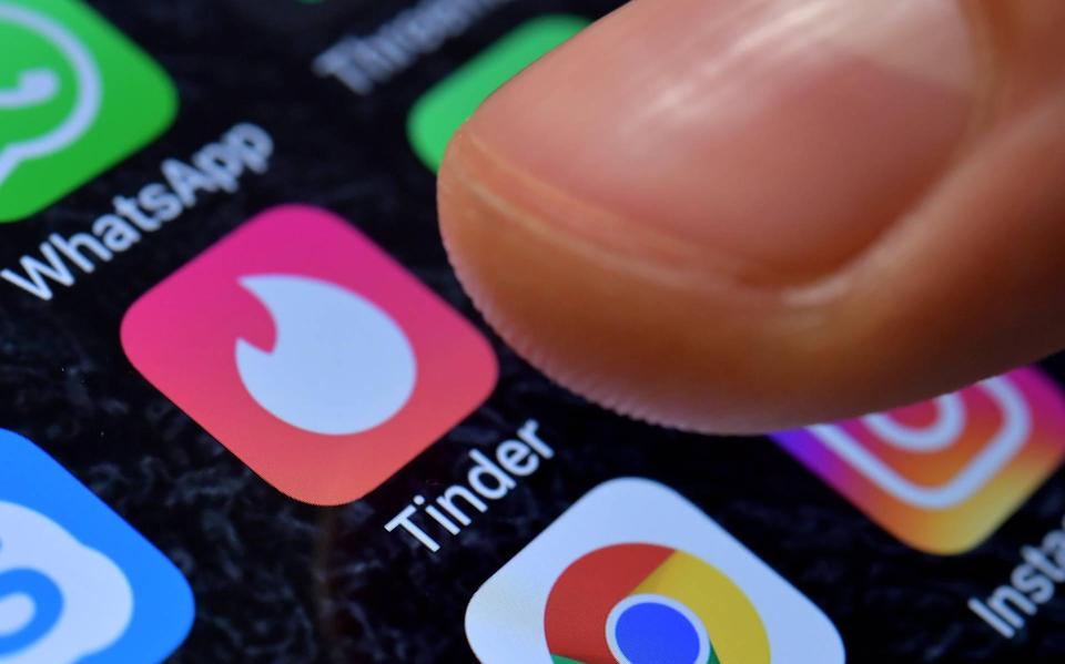 Datingapp Tinder neemt Fries op als selectiecriterium.