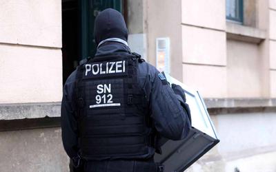 Man met vuurwapen verwondt mensen in Duitse collegezaal