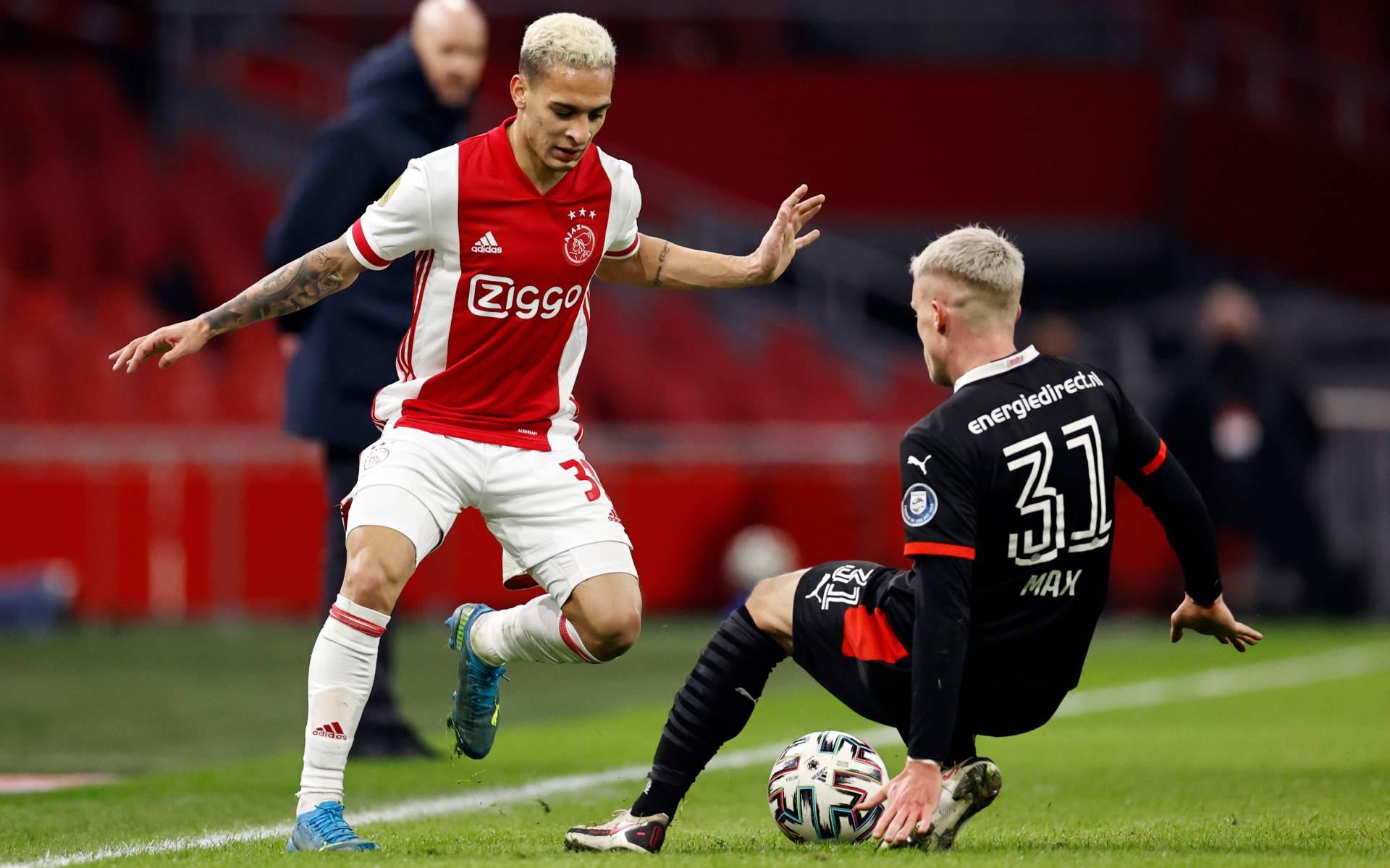 duizelig melodie nikkel Ajax - PSV in KNVB-beker, Feyenoord uit tegen sc Heerenveen - Leeuwarder  Courant
