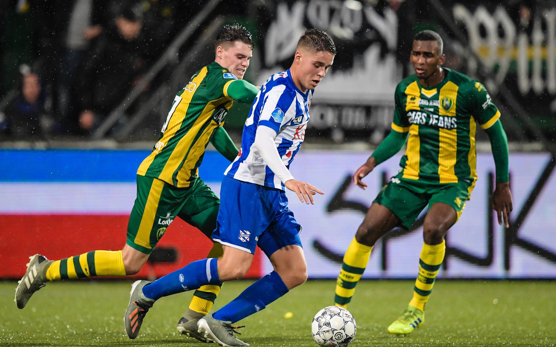 SC Heerenveen speelde in november uit tegen ADO Den Haag. Dankzij een laat doelpunt van Sven Botman hield Heerenveen een punt over aan het duel: 1-1. FOTO ANP SPORT