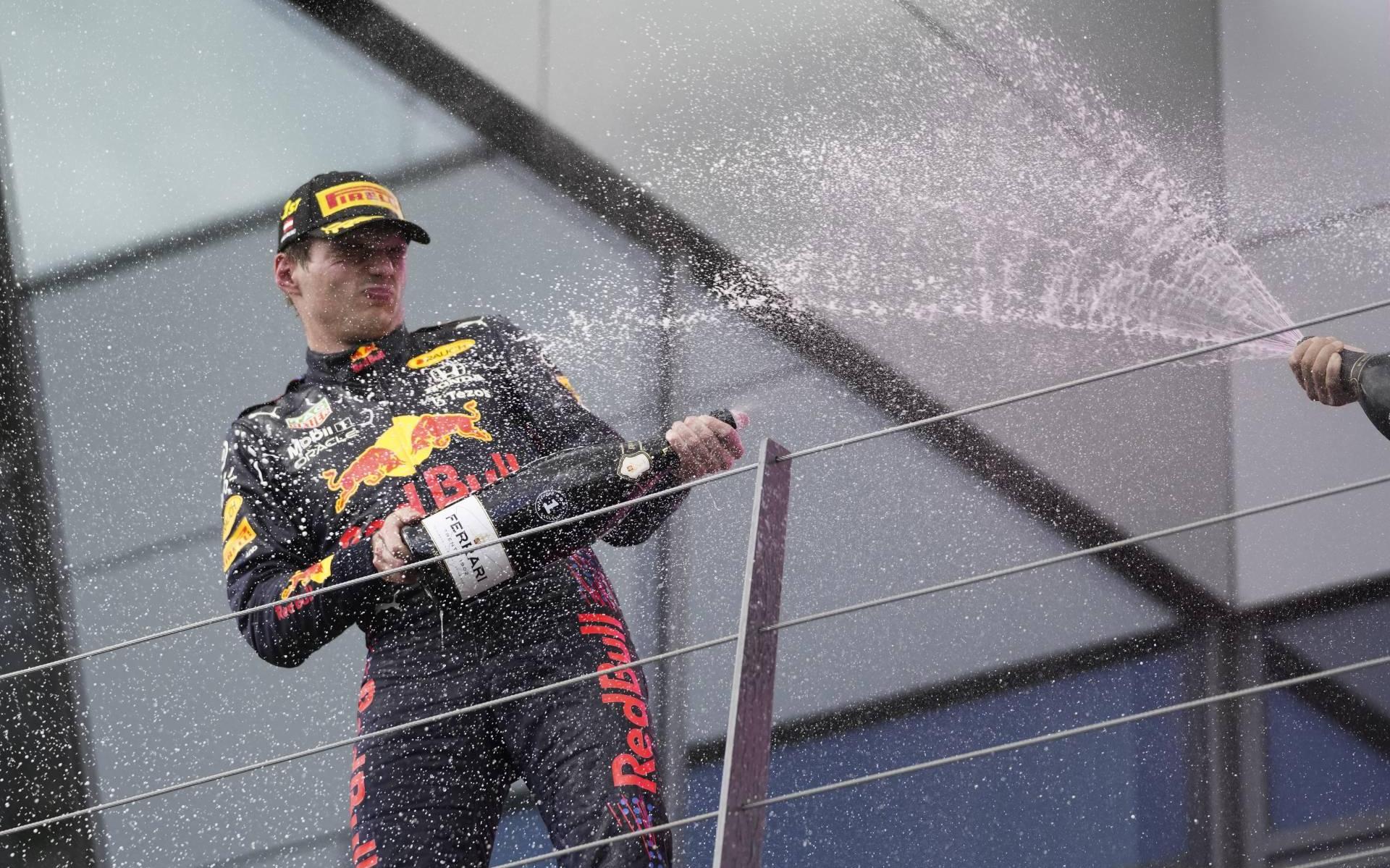 Verstappen wint in Oostenrijk ook in de pitsstraat - Leeuwarder Courant