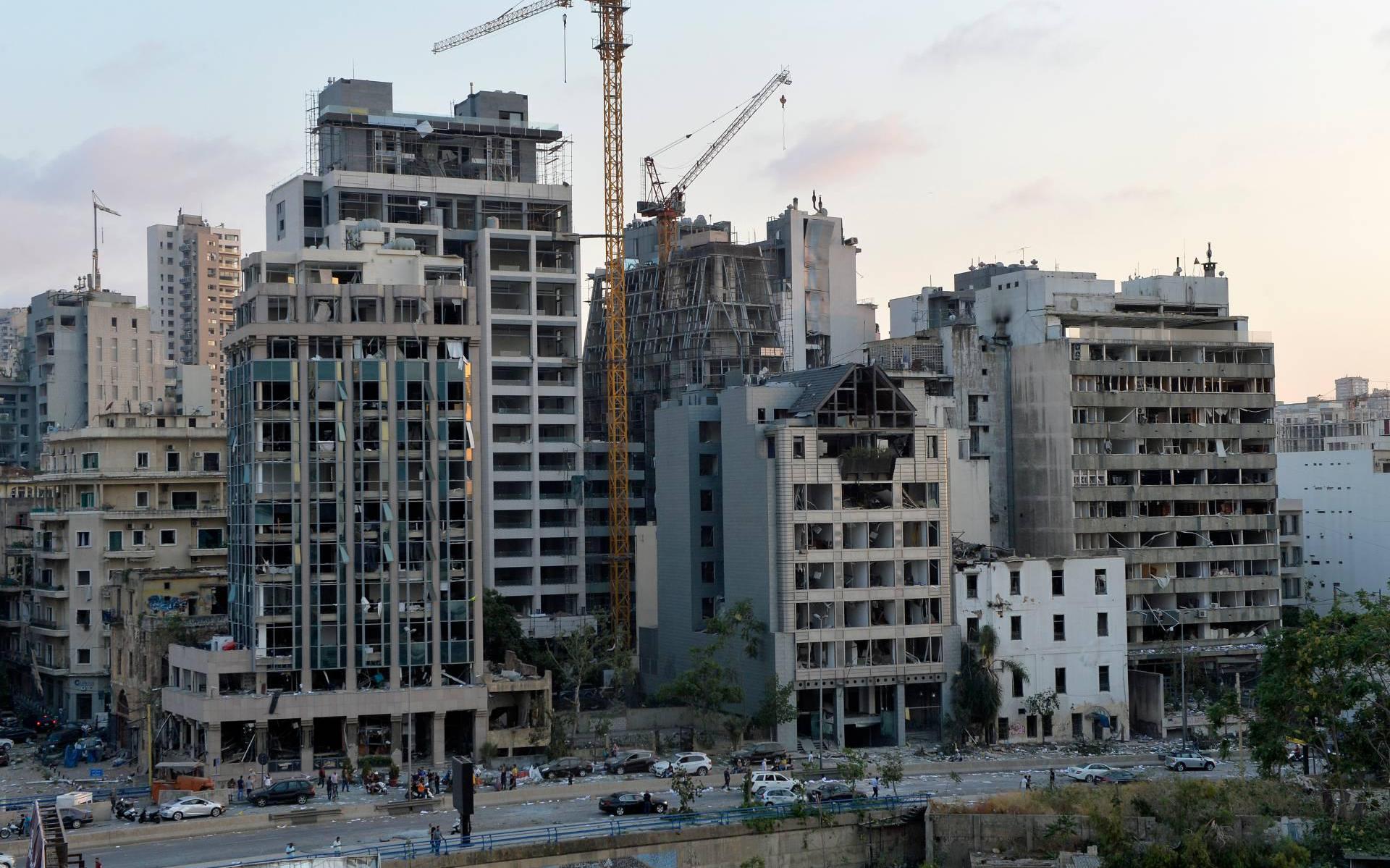 'Meer dan 200.000 mensen dakloos door explosie Beiroet'