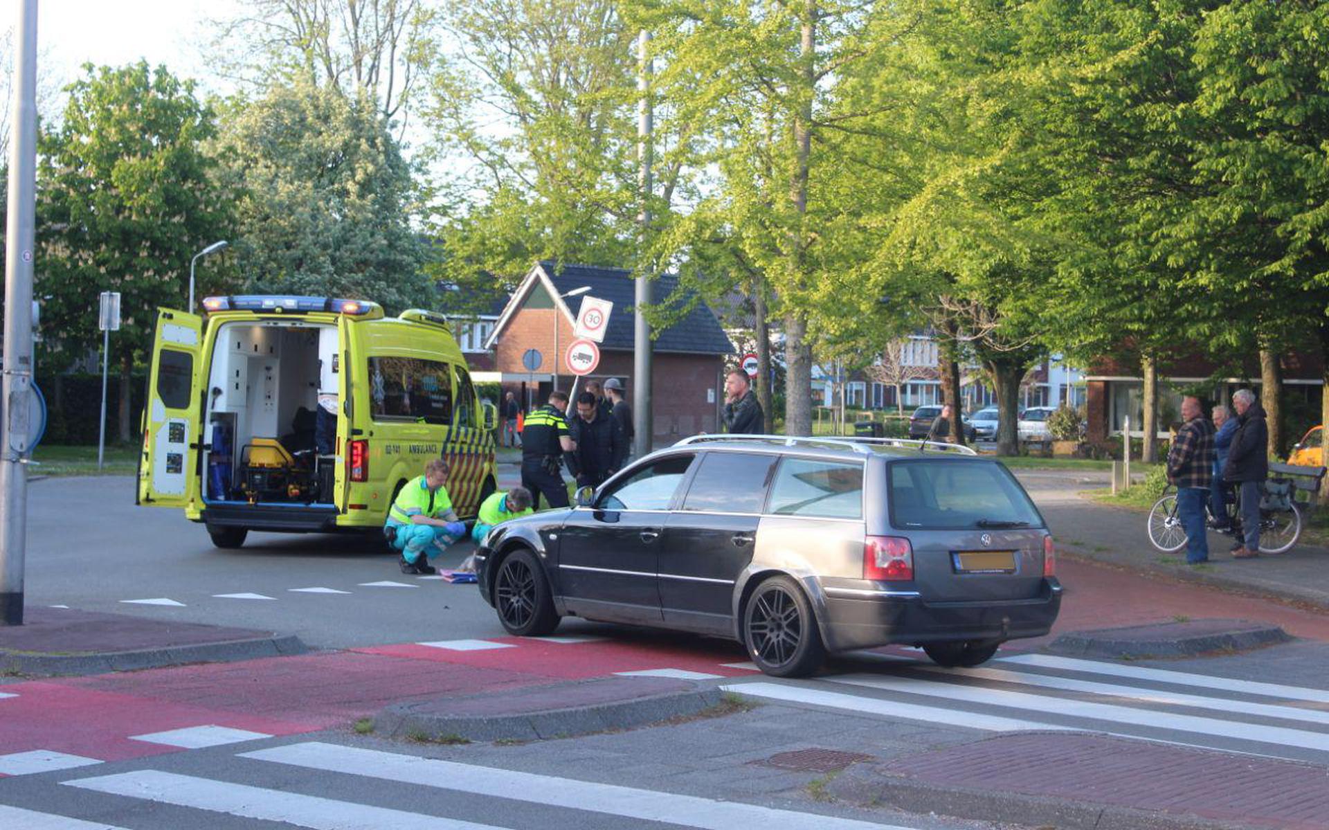 Auto Schept Fietsster Op Rotonde In Leeuwarden - Leeuwarder Courant