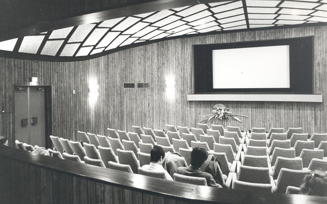 Een oude bioscoopzaal. Een oude bioscoopzaal.