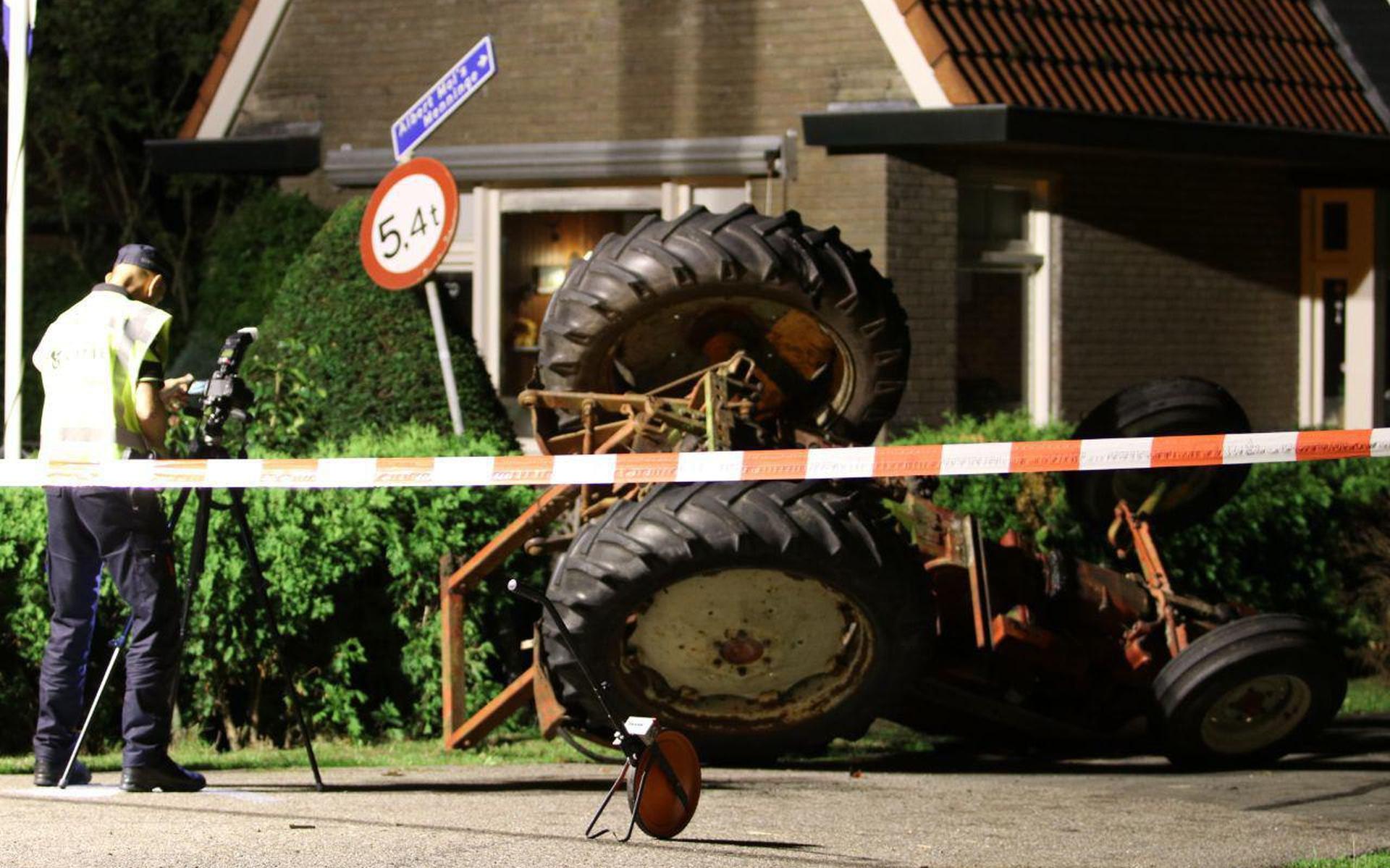 58-jarige bestuurder omgekomen bij ongeval met trekker in Tjalleberd - Leeuwarder Courant