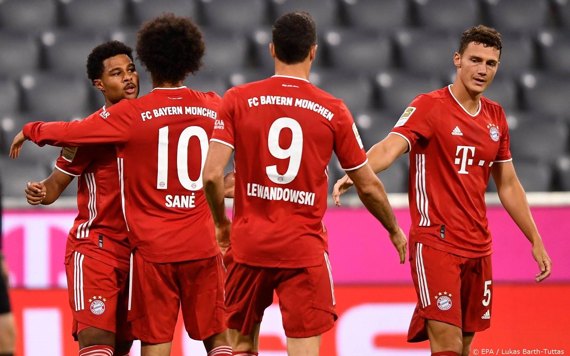 Bayern verplettert Schalke bij start Bundesliga