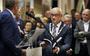 Wethouder Joop Bekkema spreekt de scheidende burgemeester Fred Veenstra toe FOTO NIELS WESTRA
