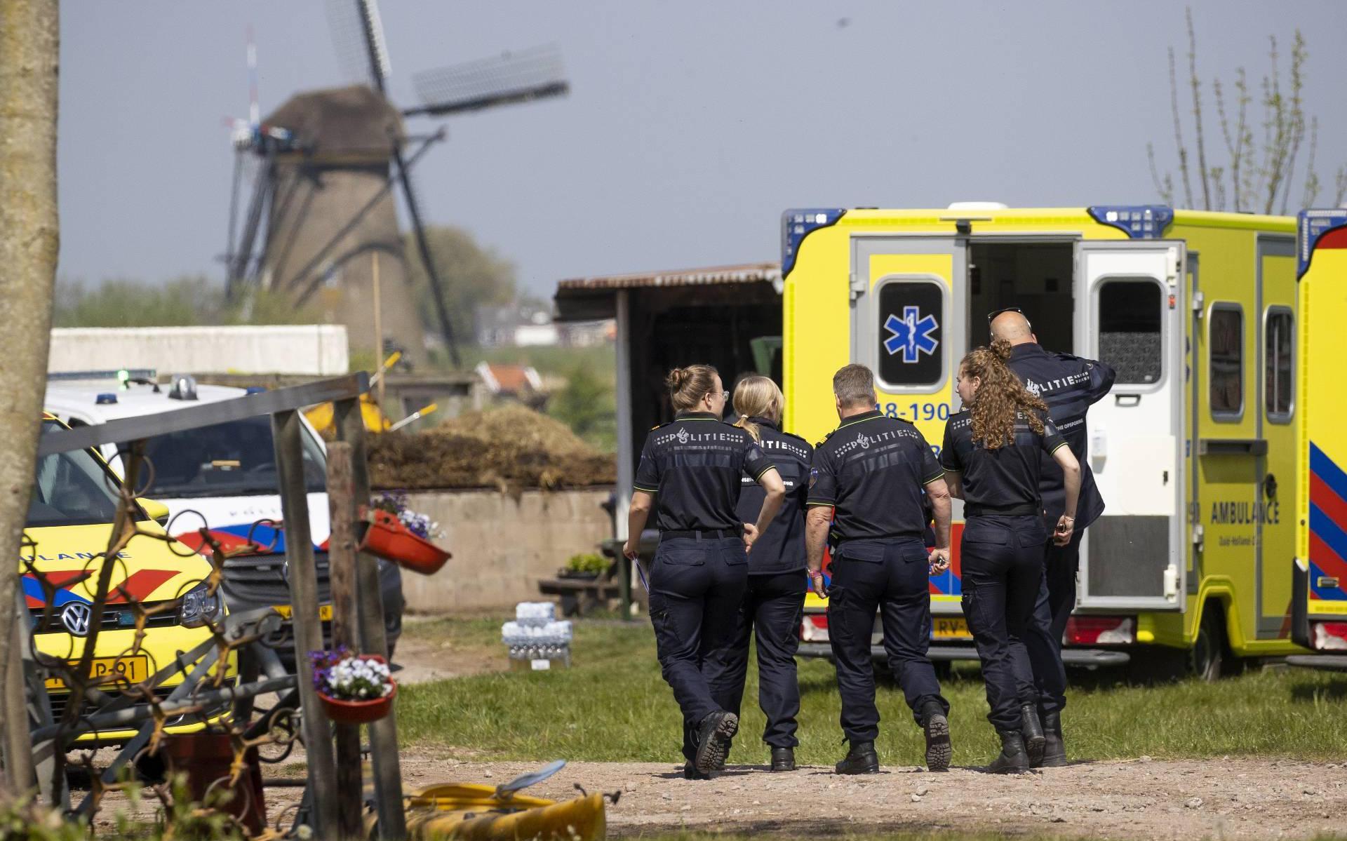 Doden Schietpartij Alblasserdam 16-jarig Meisje En 34-jarige Vrouw ...