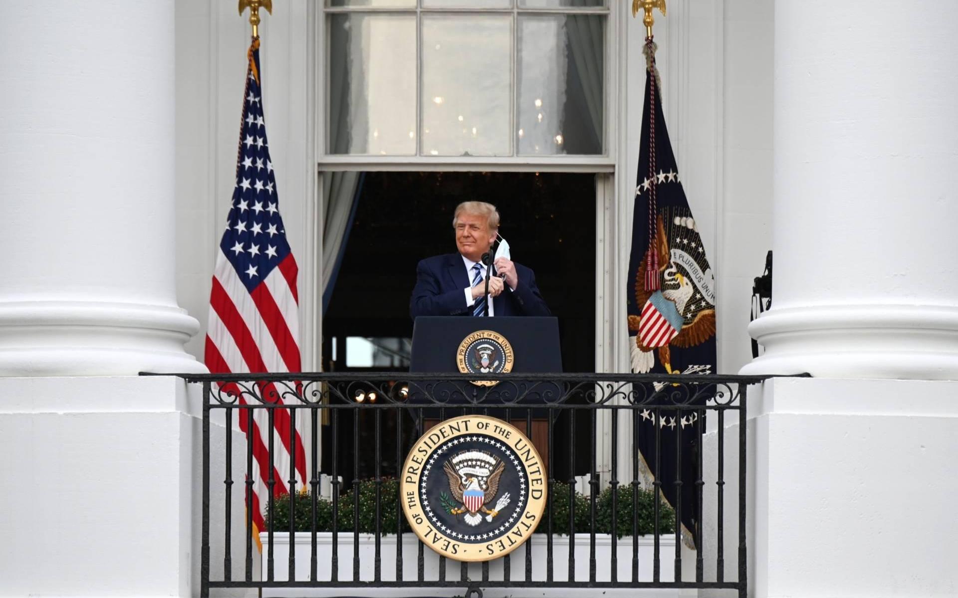 Trump zegt dat hij geen corona meer heeft