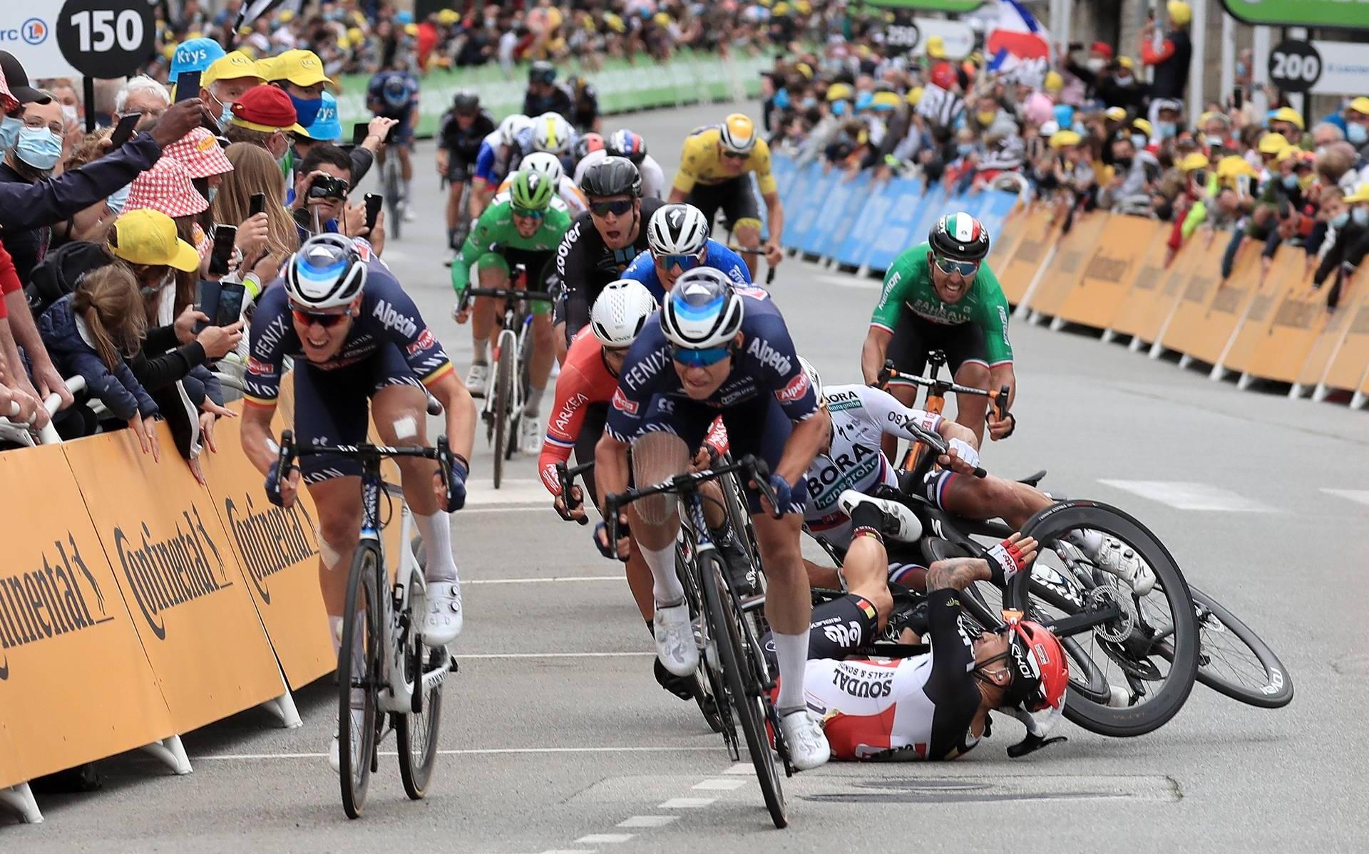 Parcoursbouwer Tour de France weerlegt kritiek na valpartijen - Leeuwarder Courant