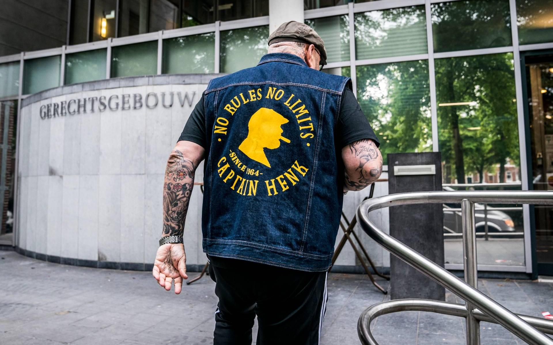 OM eist tot 12 jaar cel tegen kopstukken No Surrender