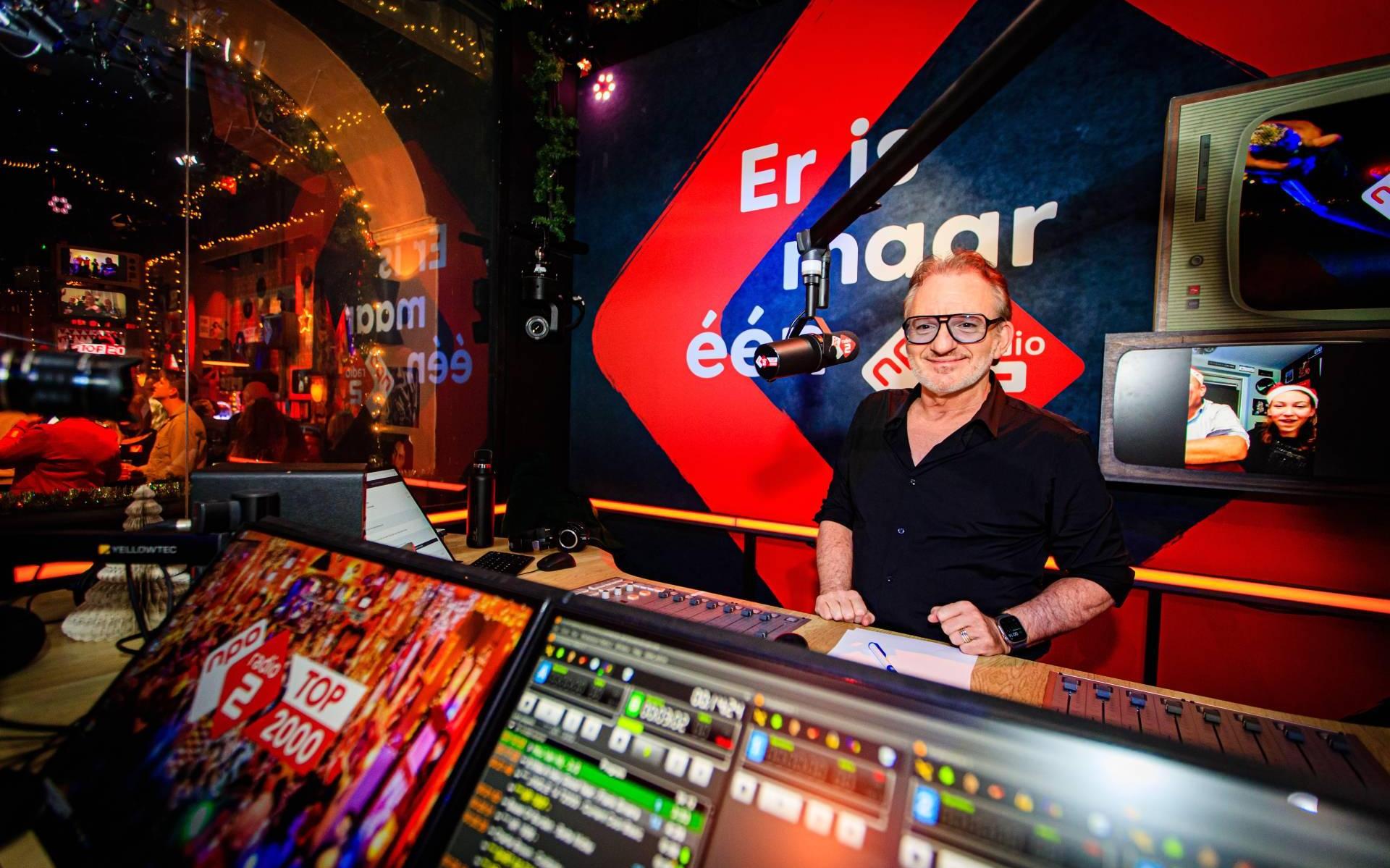 Top 2000 start wederom met muzikale mash-up.