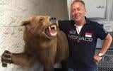 Anema telde 2500 Canadese dollars neer voor de beer, ongeveer 2850 euro.