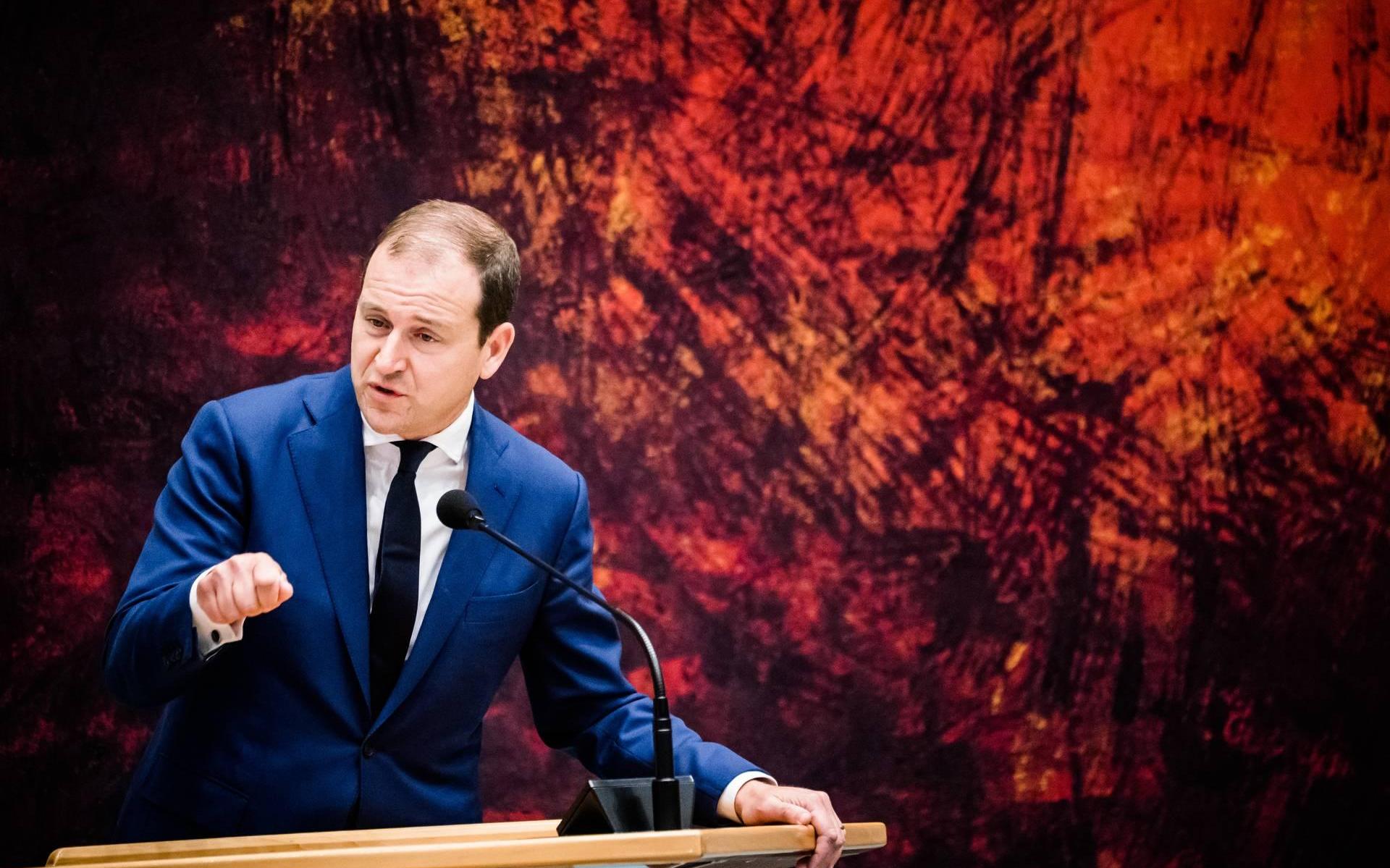 Asscher vangt bot met verzoek om vervroegd coronadebat