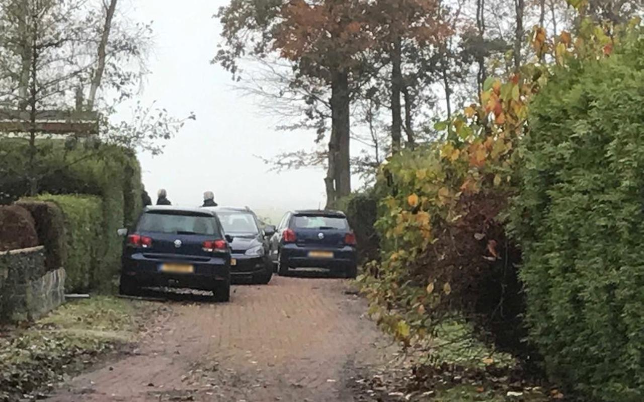 Politie bij Klein Zwitserland. FOTO LC Politie bij Klein Zwitserland. FOTO LC