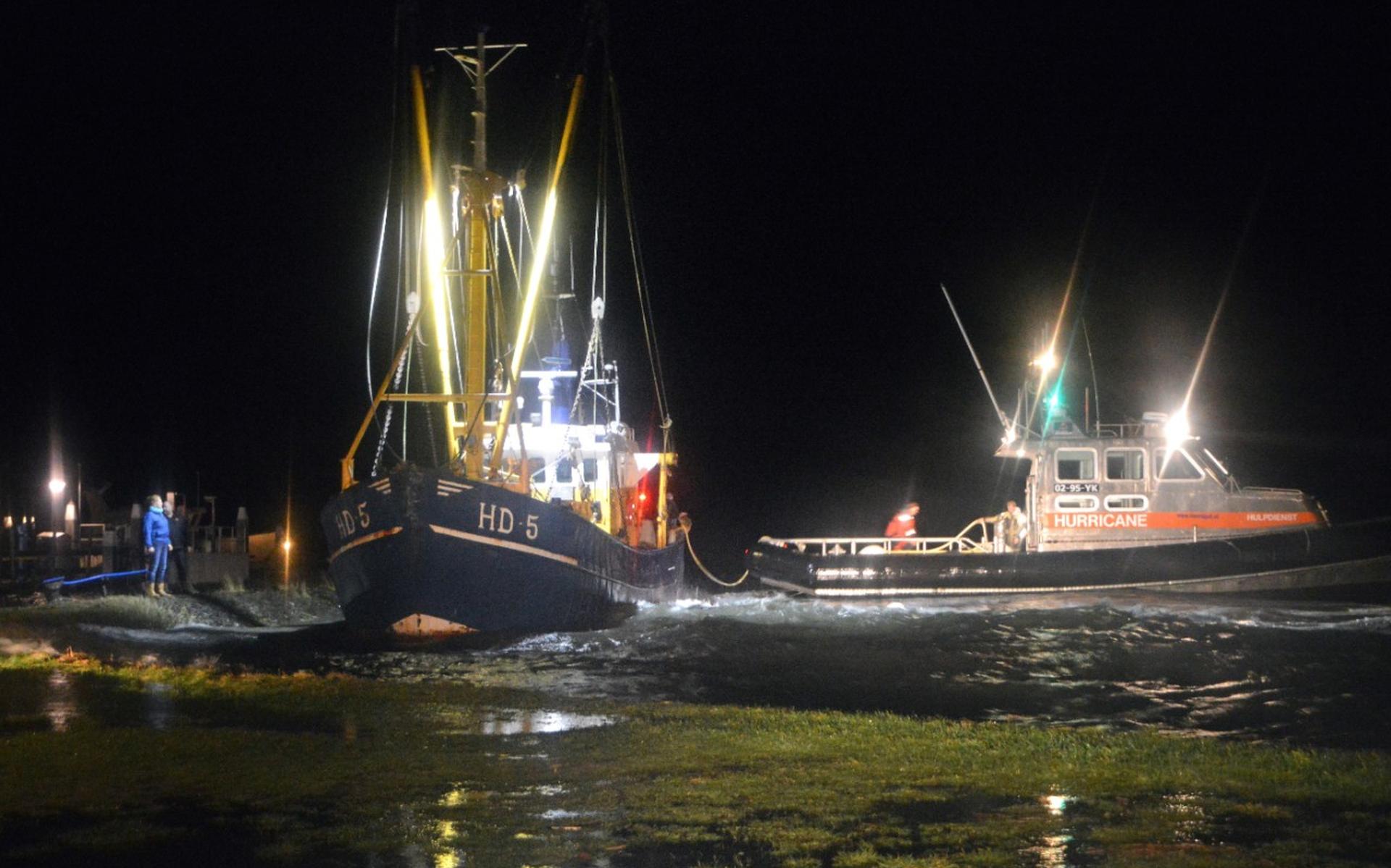 Storm zorgt in haven Terschelling voor de nodige problemen - Leeuwarder Courant