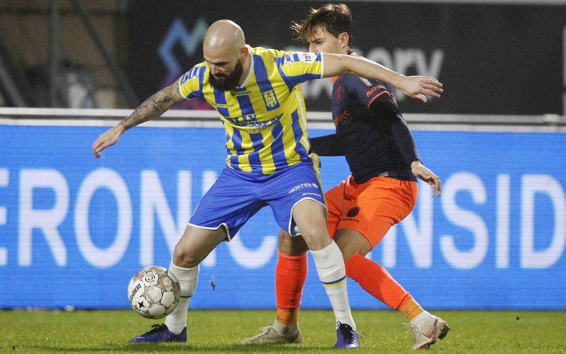 Mulder verlengt bij RKC en begint aan tiende seizoen in Waalwijk - Leeuwarder Courant