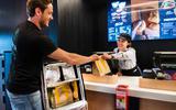 McDonald's start proef met thuisbezorging