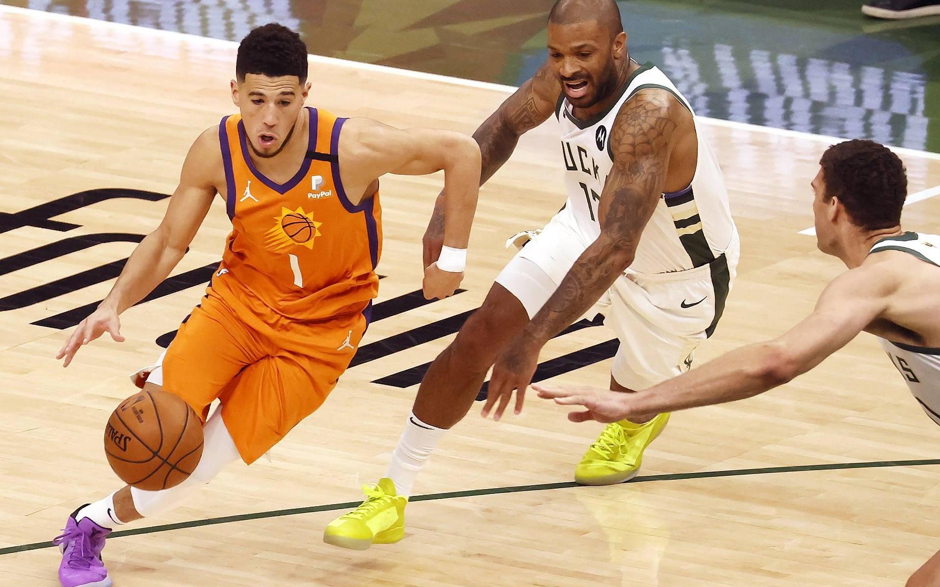 Basketballers Milwaukee Bucks trekken stand gelijk in NBA-finale - Leeuwarder Courant