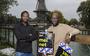 Jerry Afriyie (links) en Mitchell Esajas van Kick Out Zwarte Piet. FOTO MARCO KEYZER