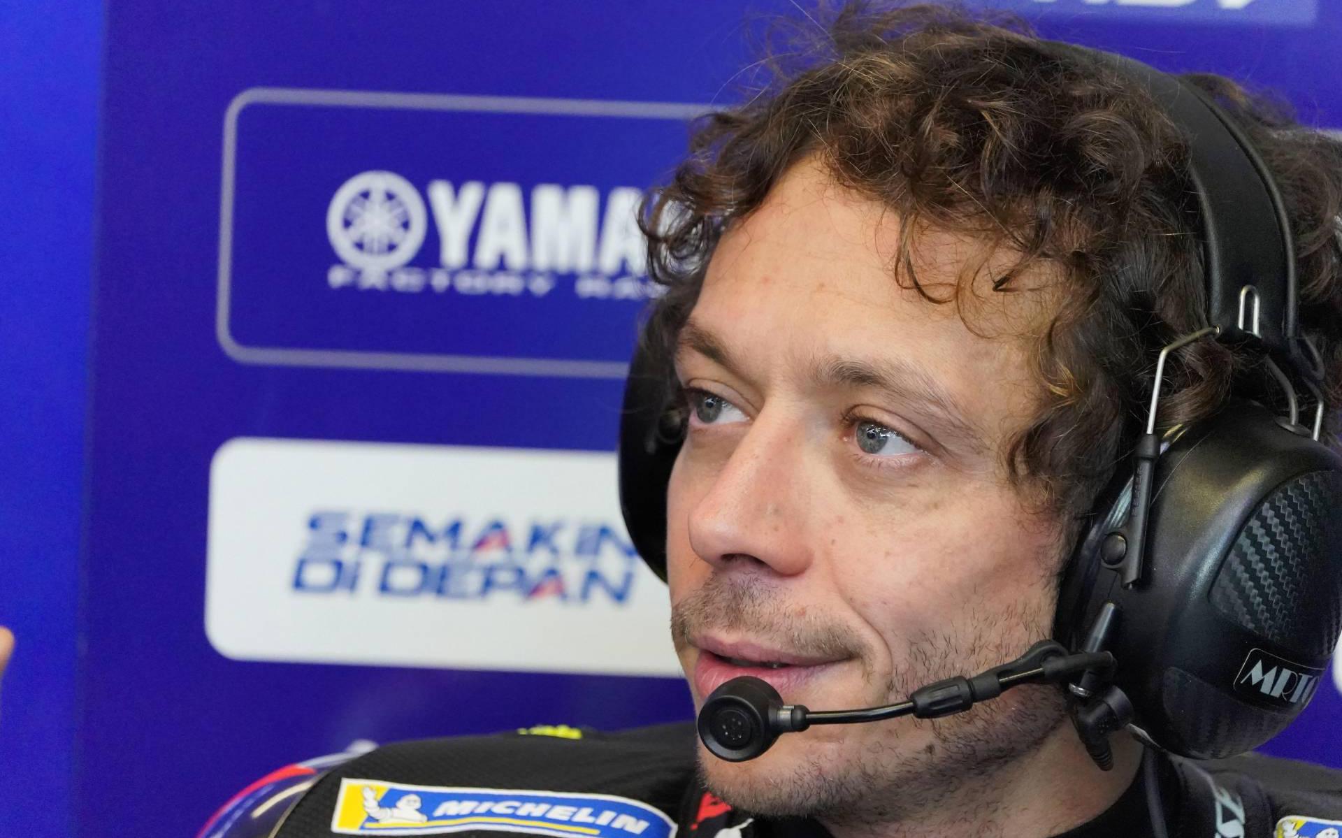 Yamaha roept geen vervanger op voor besmette motorcoureur Rossi