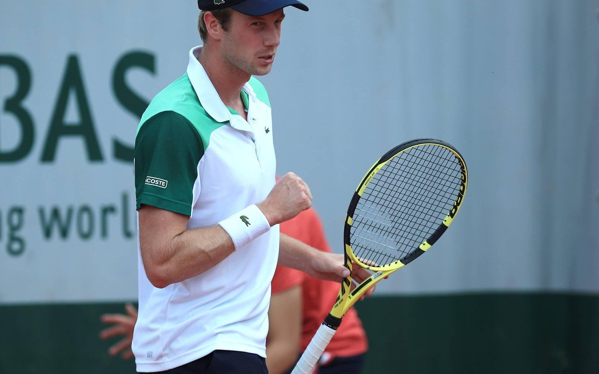 Debutant Van de Zandschulp naar tweede ronde ronde Wimbledon - Leeuwarder Courant