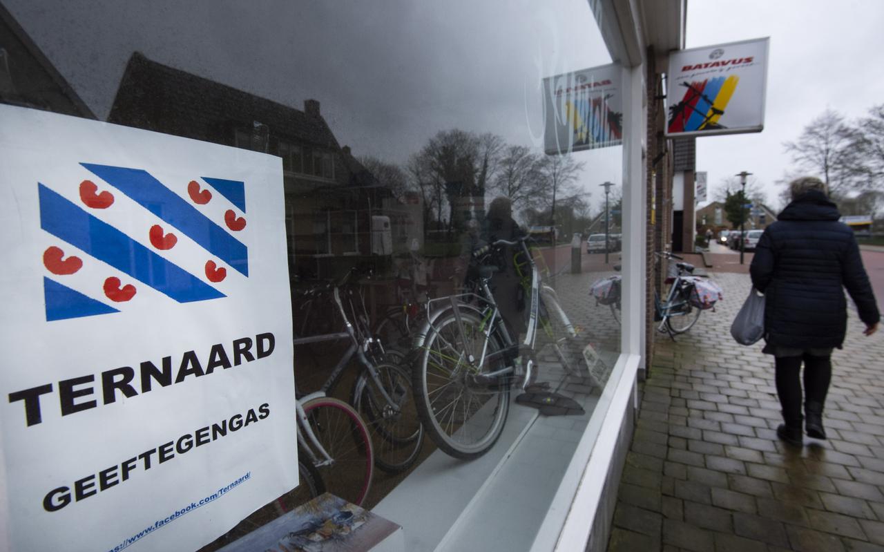 Protest tegen gaswinning in Ternaard. FOTO ARCHIEF LC / MARCEL VAN KAMMEN