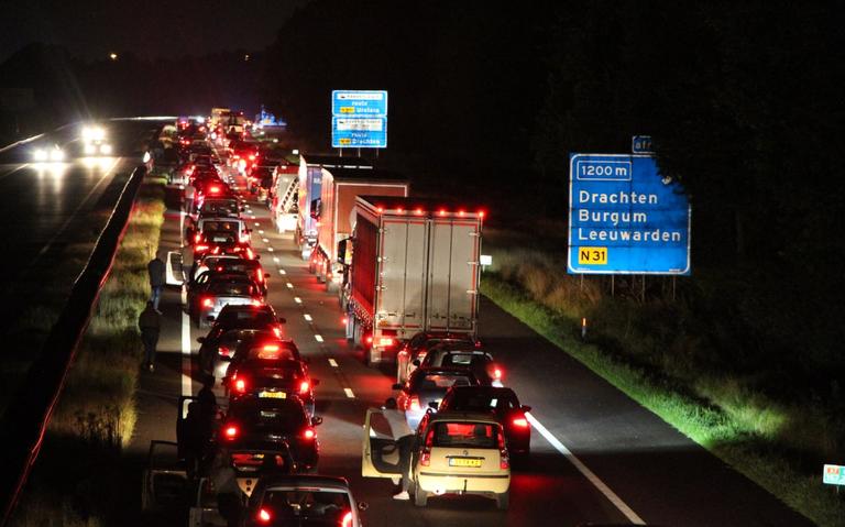 Ongeval in file op A7 bij Drachten. Ongeval in file op A7 bij Drachten.