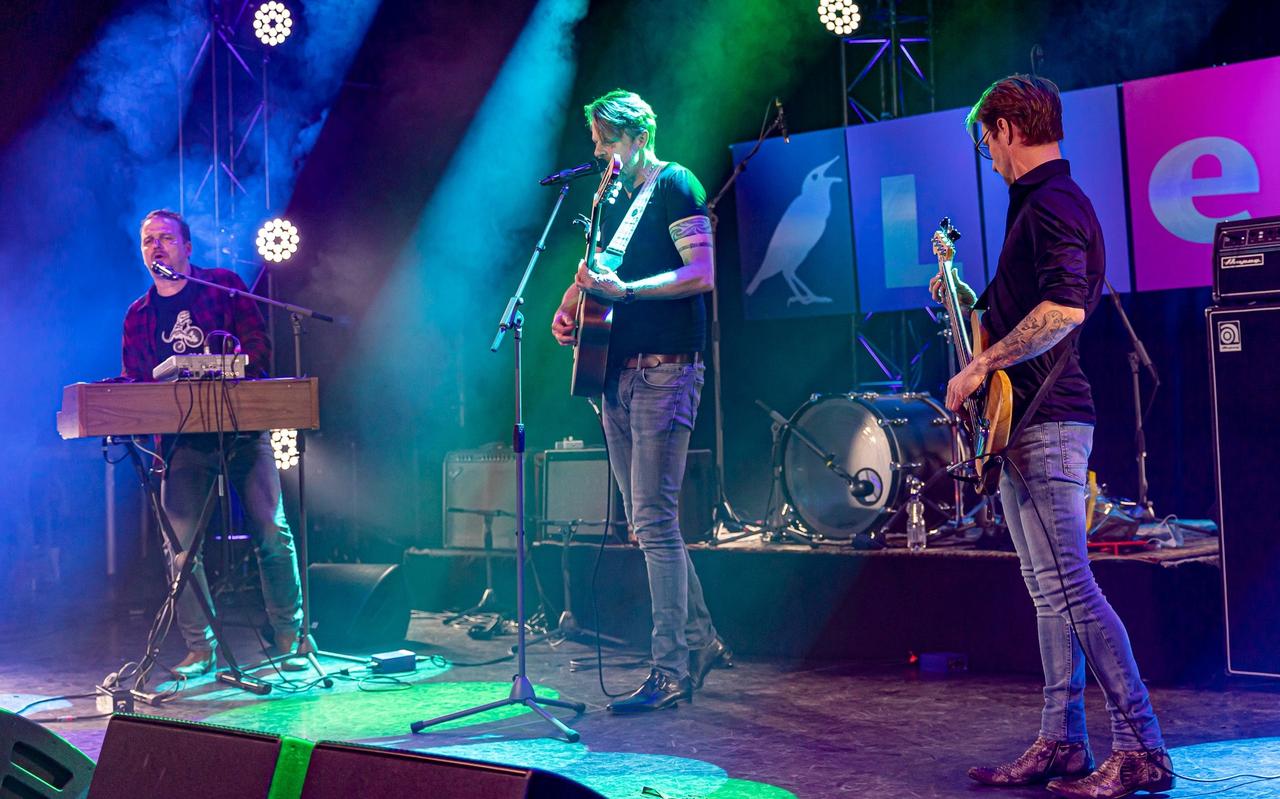 De band Mosken yn it Ljouwerter popsintrum Neushoorn, winners fan Liet 2020+1. De band Mosken yn it Ljouwerter popsintrum Neushoorn, winners fan Liet 2020+1.