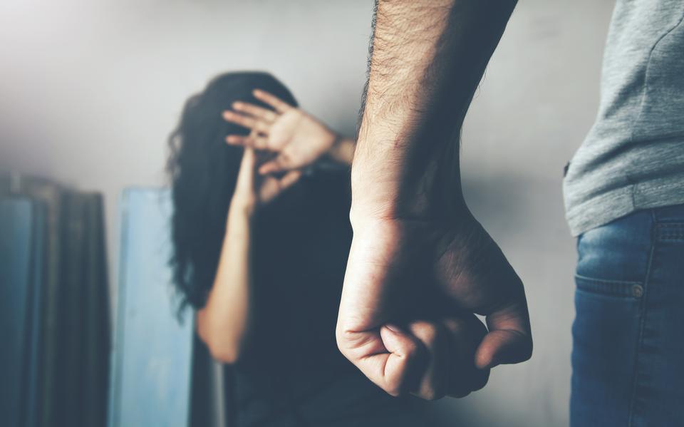 In Nederland wordt elke acht dagen een vrouw vermoord door haar (ex-)partner.