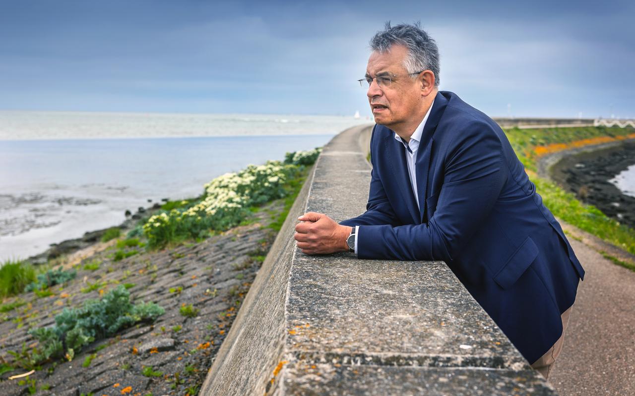 Ruud de Jong, scheidend directeur-secretaris van het Omgevingsberaad Waddengebied. Ruud de Jong, scheidend directeur-secretaris van het Omgevingsberaad Waddengebied.