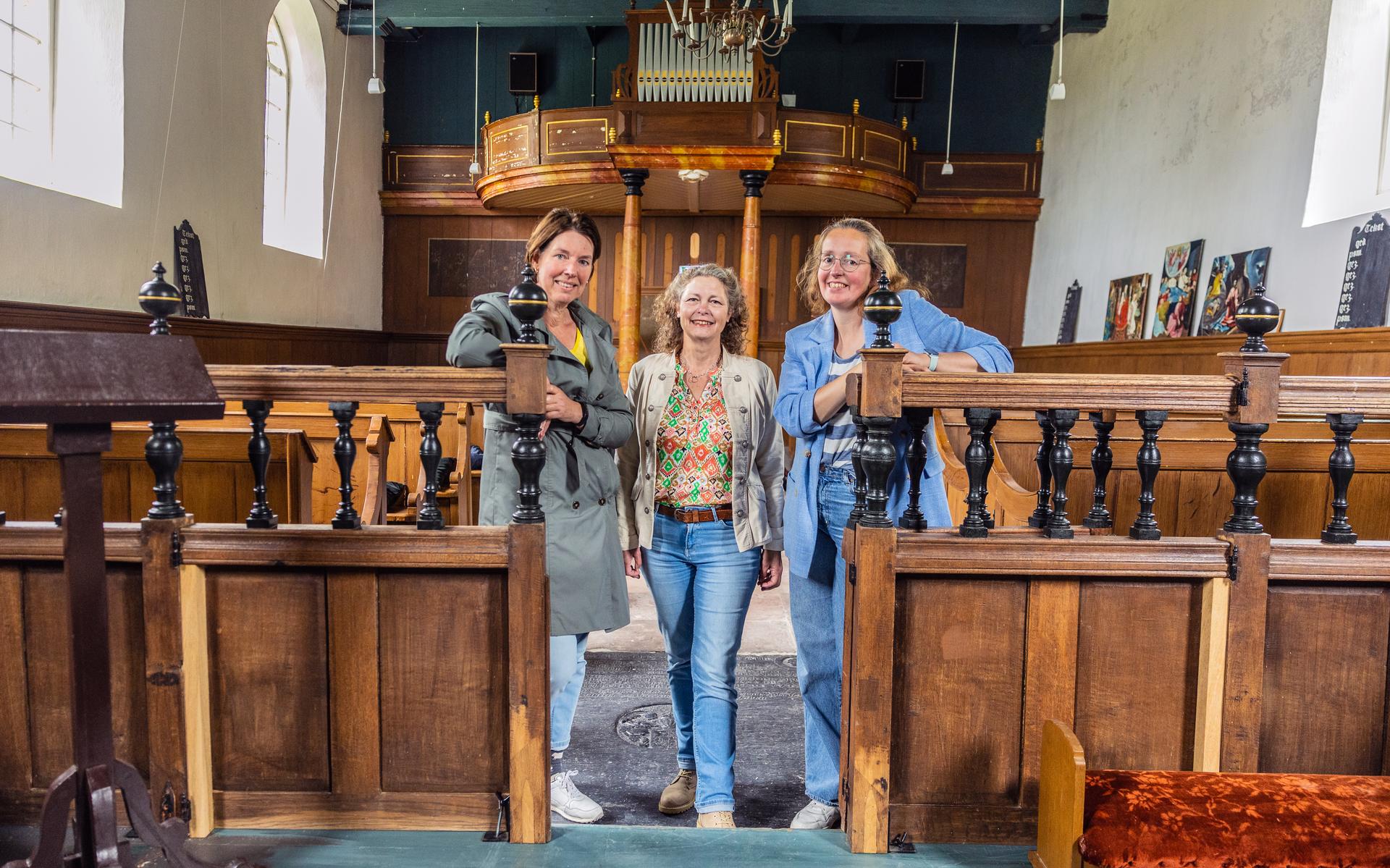 Even de dode vogels opruimen en de kerk van Allingawier kan na twee jaar weer open: 'Dizze tsjerke i