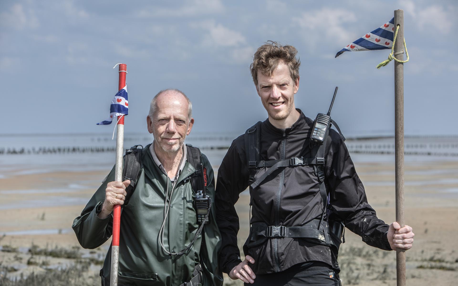 Zo zwaar is wadlopen: ervaren gidsen Koos uit Leeuwarden en zoon Jonas uit Noord-Sleen vertellen ero