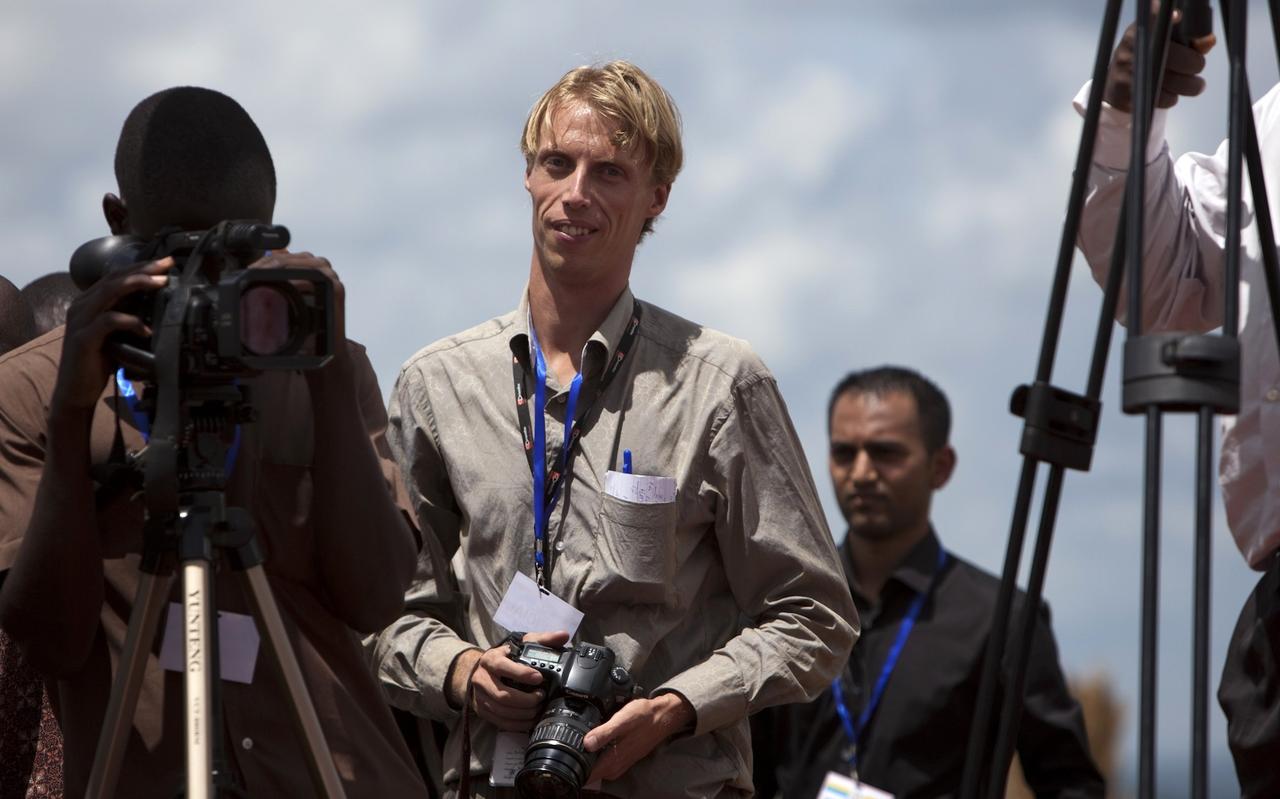 Arne Doornebal als verslaggever en fotograaf in Oeganda. EIGEN FOTO Arne Doornebal als verslaggever en fotograaf in Oeganda. EIGEN FOTO