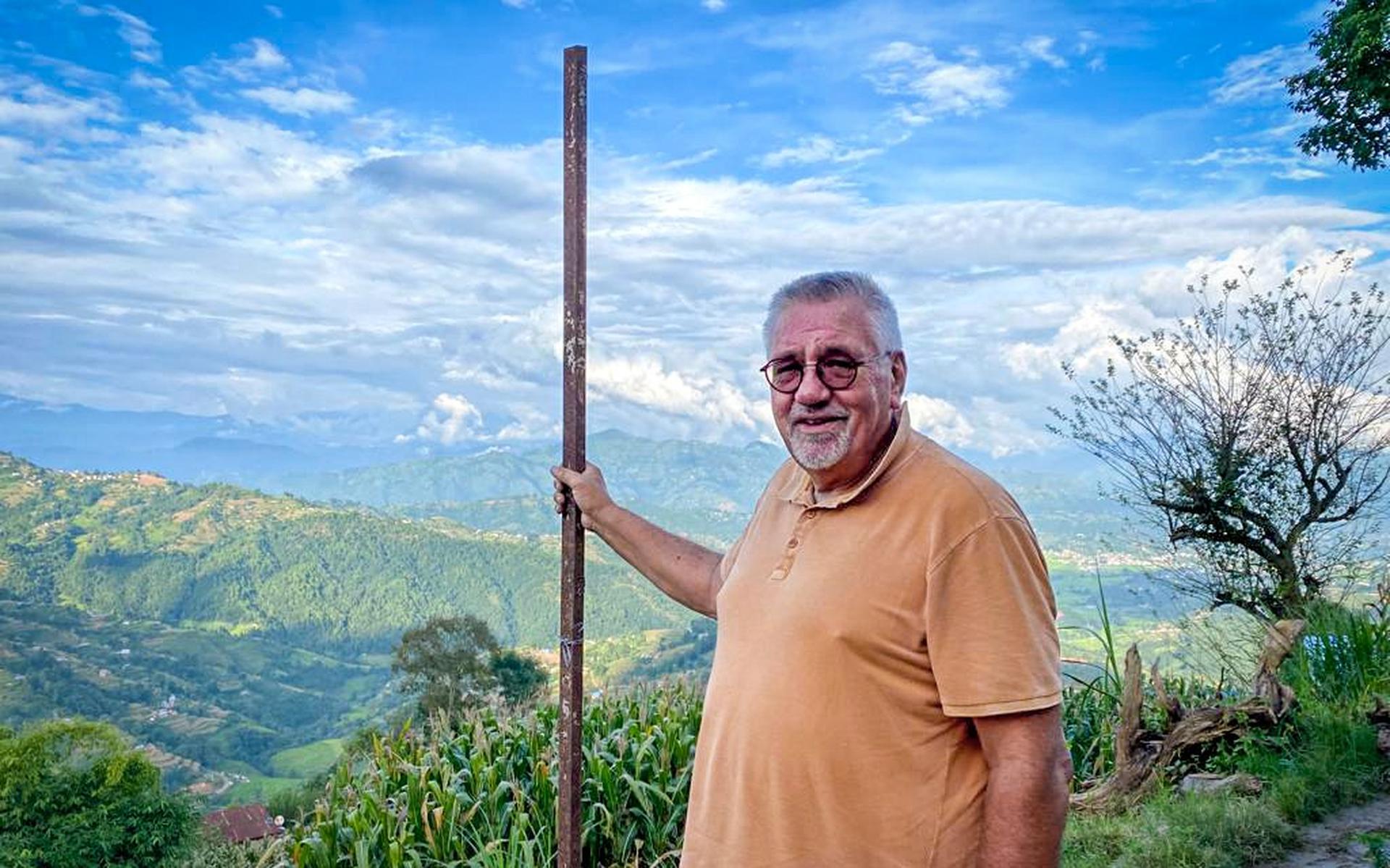 Douwe Hiemstra uit Nijega helpt boeren in Nepal en ziet grote wens in vervulling gaan: 'In ûnderfini