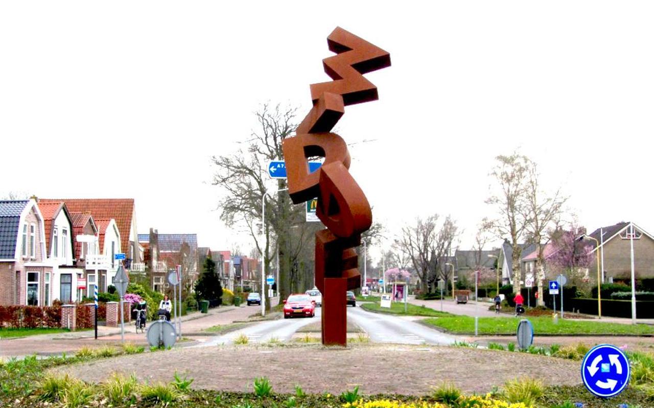 De huidige, betwiste rotonde in de Burgemeester Falkenaweg in Heerenveen. De huidige, betwiste rotonde in de Burgemeester Falkenaweg in Heerenveen.
