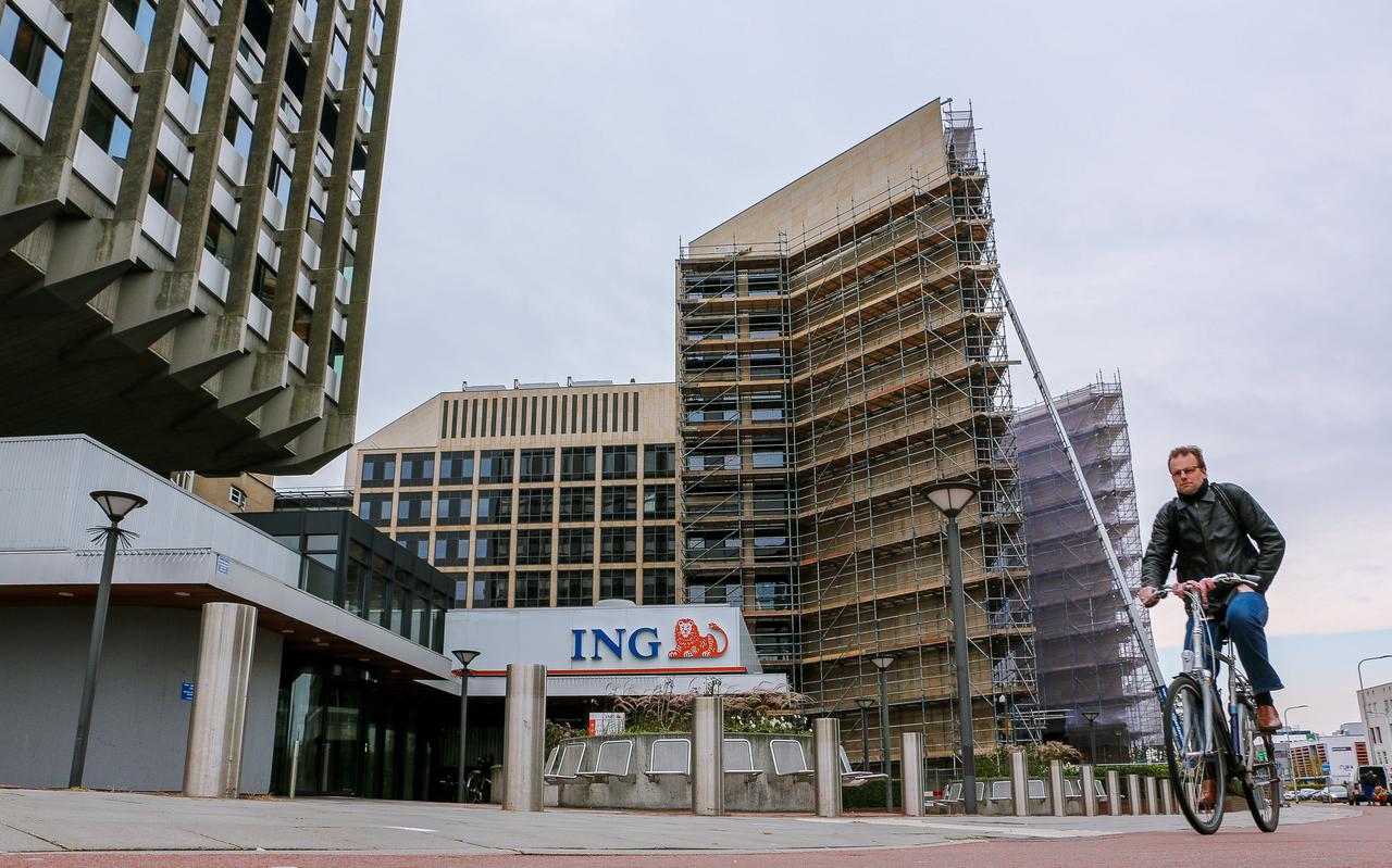 De kantoren van ING aan de Tesselschadestraat in Leeuwarden.