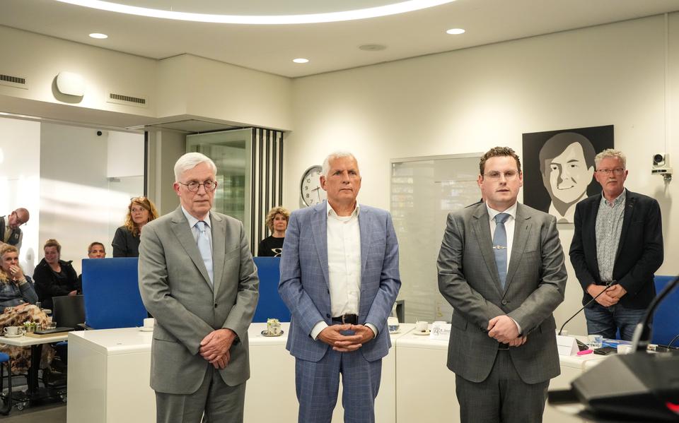 De nieuwe wethouders van Terschelling. Vlnr: Anco Goldhorn, Danny Ruige en Bert Wassink.