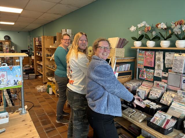 Ondernemerstrio van Crealokaal wil de Leeuwarder buurt Nijlân gezelliger maken. En: ‘Van je passie j