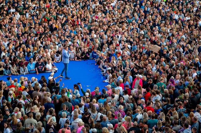 Zo verliep het Muziekfeest op het Plein in Leeuwarden: ‘Alleen Jan Smit mist nog’
