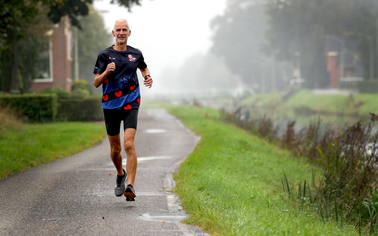 Sjirk Overal waagt zich vrijdag en zaterdag in Griekenland aan de loodzware Spartathlon over 246 kilometer. Sjirk Overal waagt zich vrijdag en zaterdag in Griekenland aan de loodzware Spartathlon over 246 kilometer.