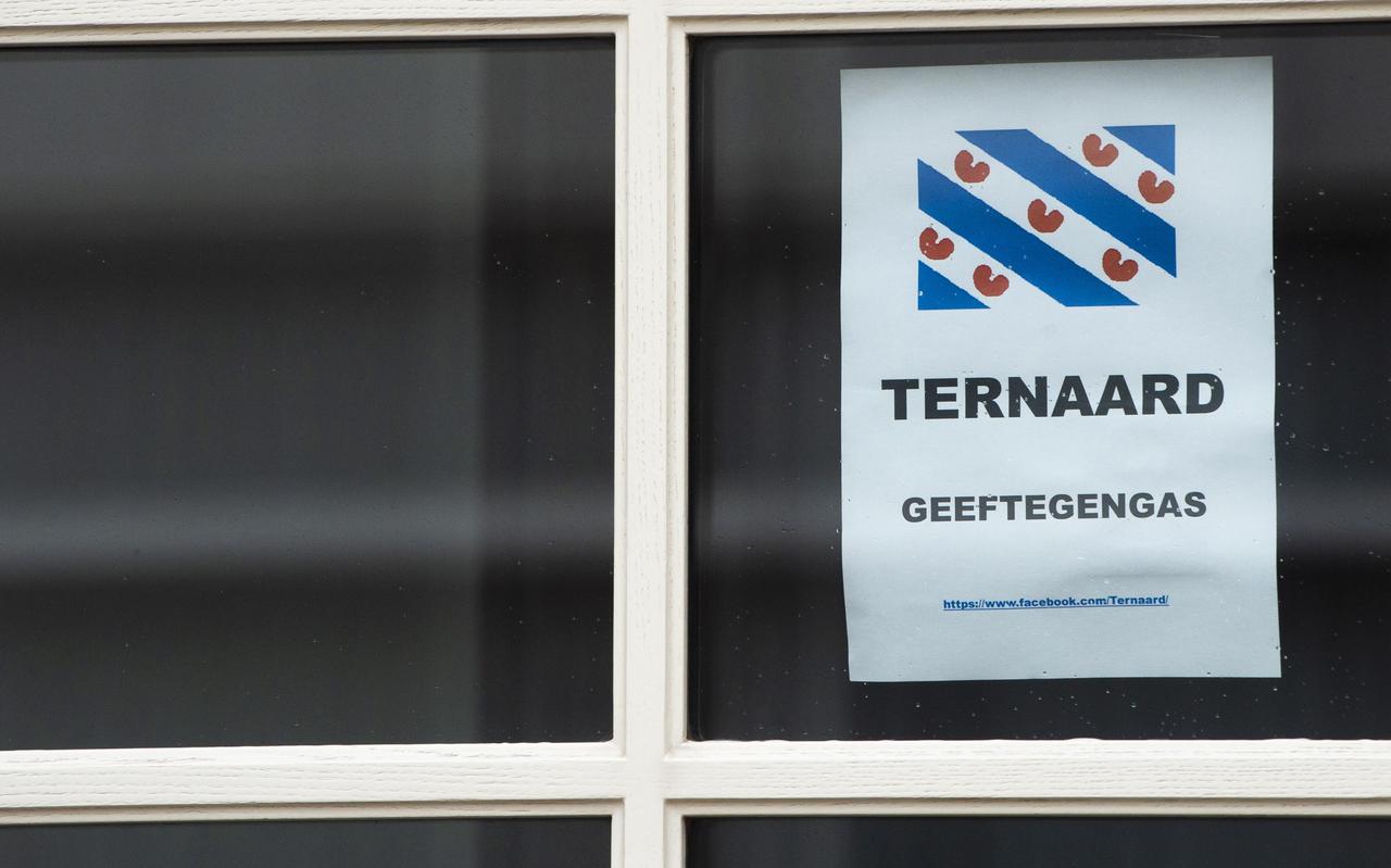 Protest tegen gaswinning in Ternaard. FOTO MARCEL VAN KAMMEN