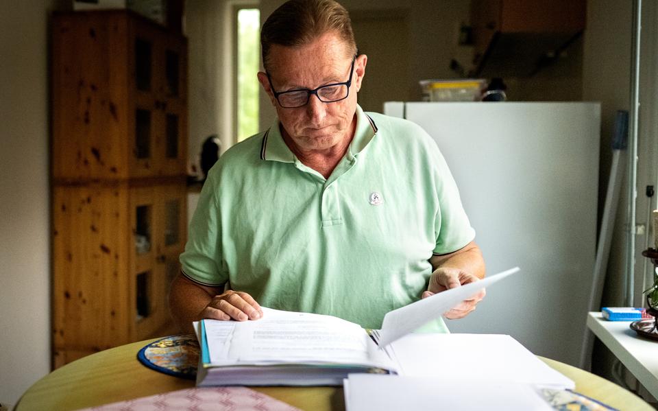 Er gaat geen dag voorbij of Eddy Hof verdiept zich in de zaak die hem al vele jaren bezighoudt. 