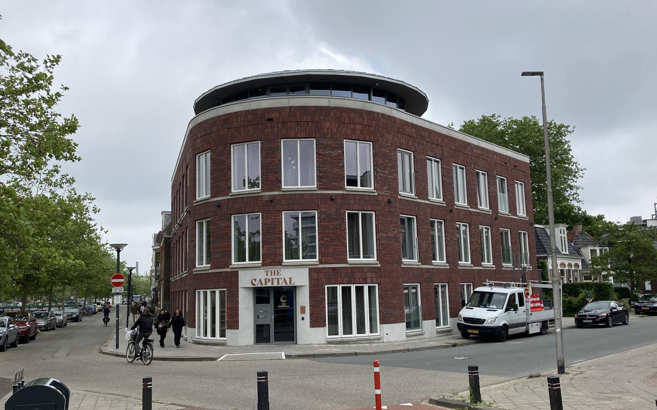 Appartementencomplex The Capital in de Leeuwarder Oranjewijk.