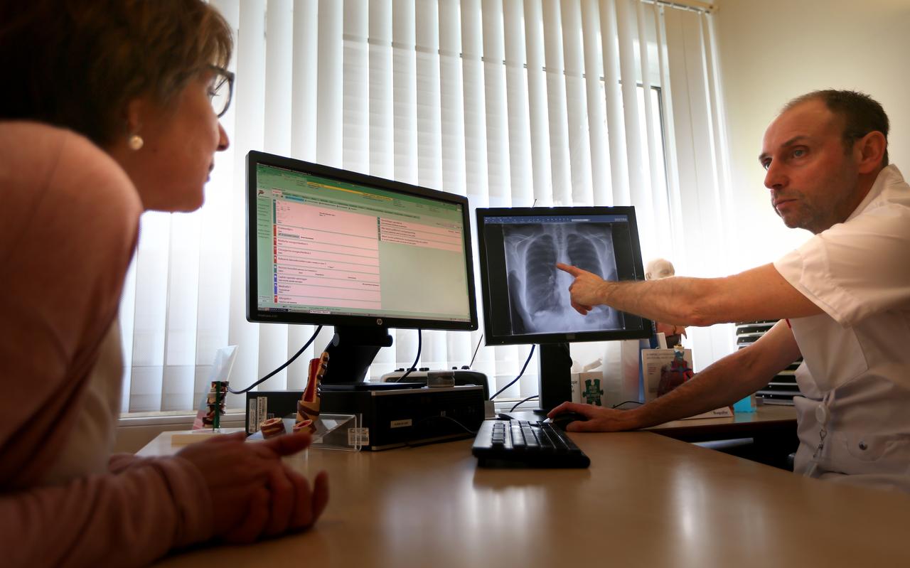 De introductie van Epic in 2016 door middel van een 'go-live'-bijeenkomst in MCL. De introductie van Epic in 2016 door middel van een 'go-live'-bijeenkomst in MCL.