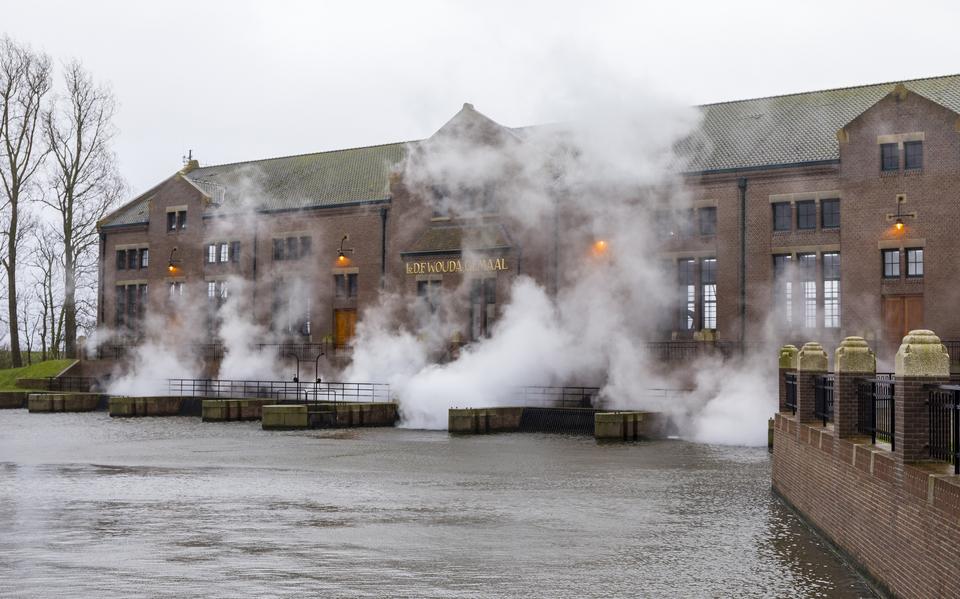 Het Ir Woudagemaal in Lemmer onder stoom