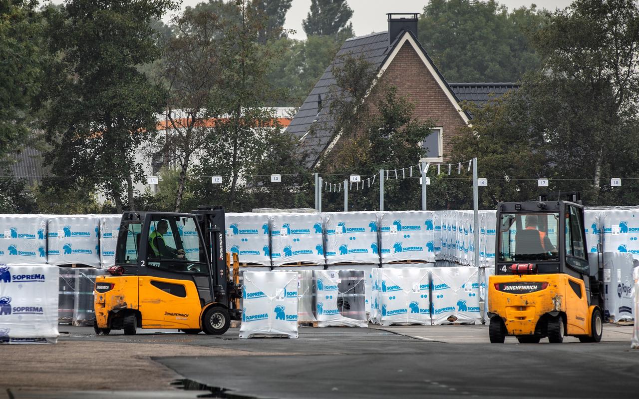 Opslag op het terrein van Soprema in IJlst Opslag op het terrein van Soprema in IJlst