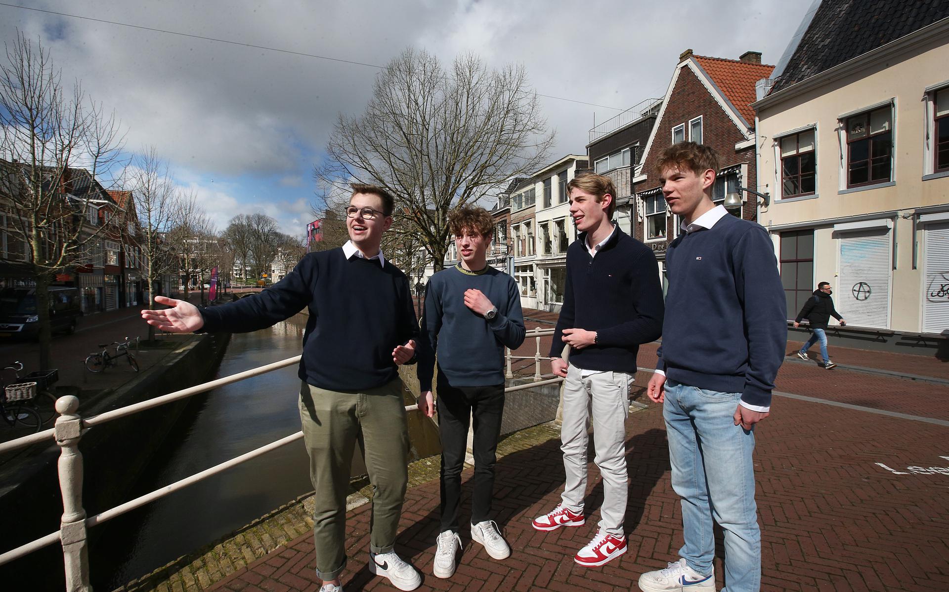 Van links naar rechts: Tygo, Julus, Bjorn en Jort in Leeuwarden.