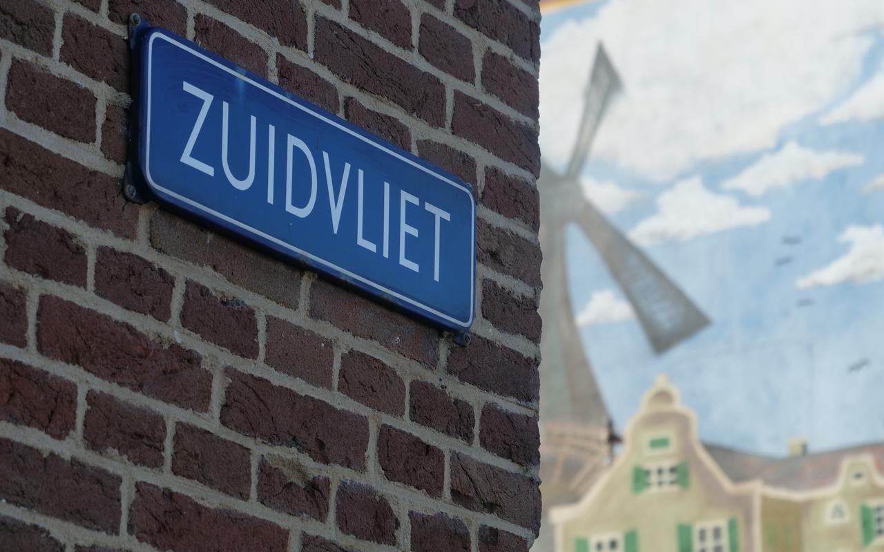 Aan de ene kant van de straat... Aan de ene kant van de straat...